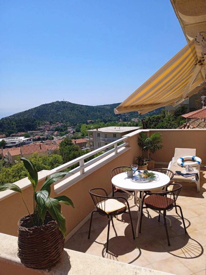 Karoma Sunroof Apartment Mlini Exterior photo
